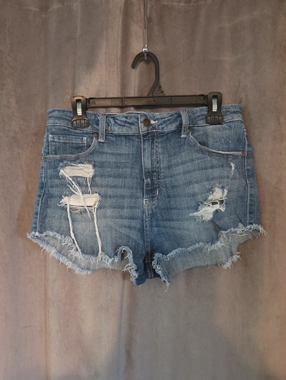 Oasis Size Large Distressed High-Rise Jean Shorts - Blue
